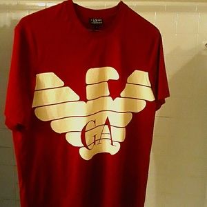 Armani t-shirt,size large burgandy very nice
